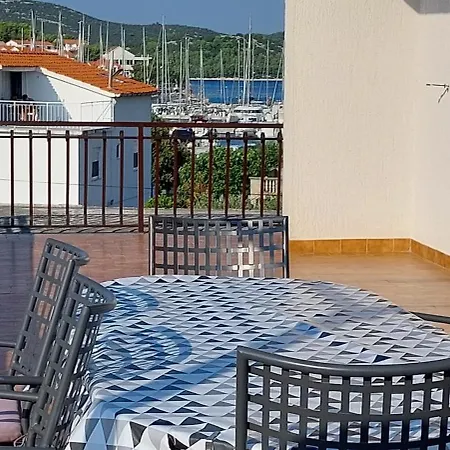 Apartment Sunshine Milin *