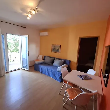 Apartment Sunshine Milin *