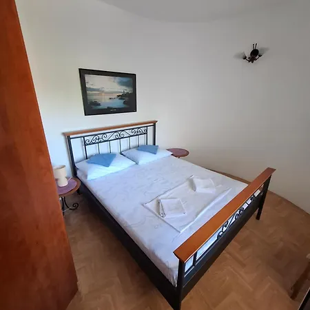 Διαμέρισμα Sunshine Milin *