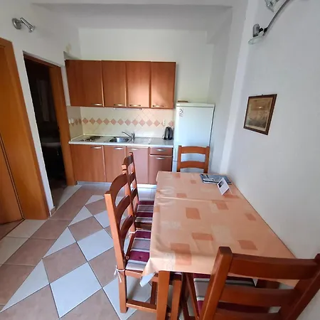 Apartamento Sunshine Milin Jezera