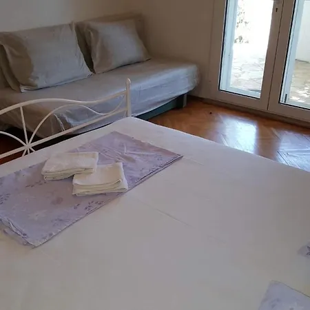 Apartment Sunshine Milin Jezera
